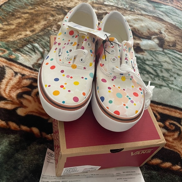 Vans era stacked Uv color changing - Picture 2 of 3